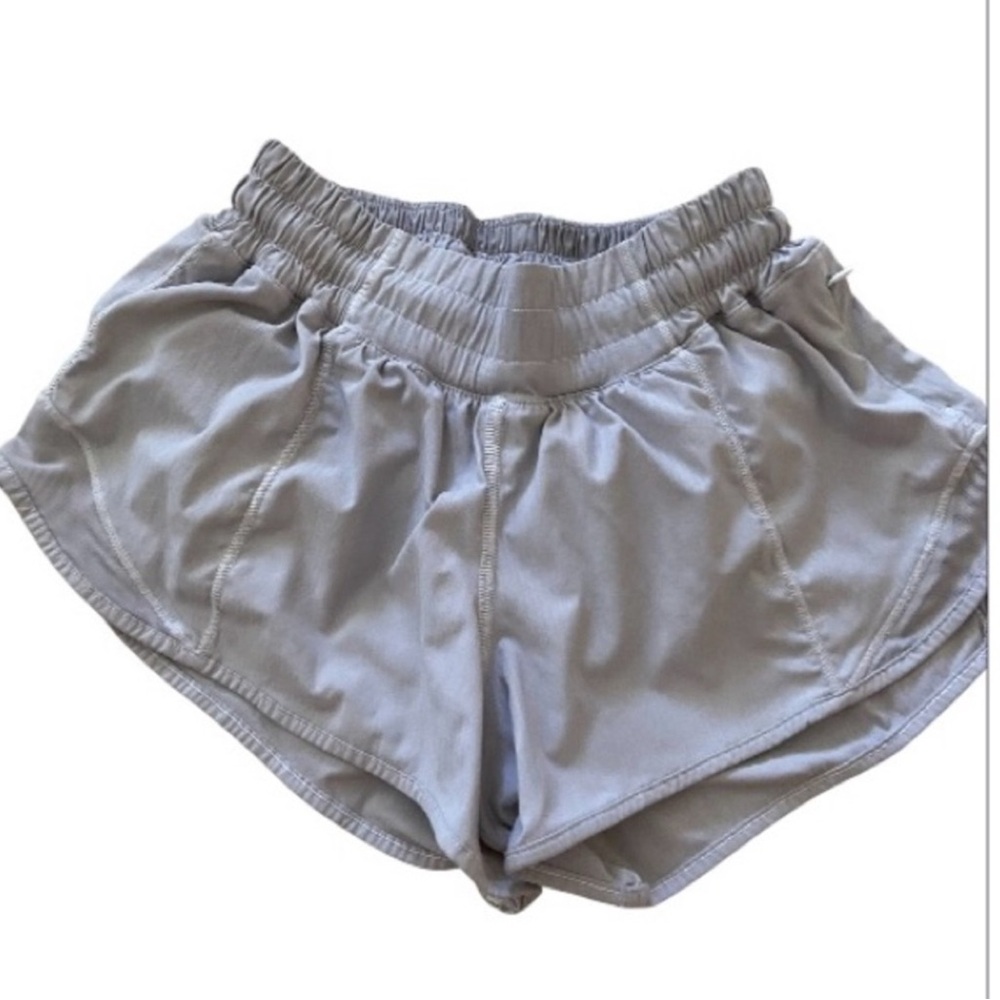 Lululemon Athletica Gray Athletic Shorts Hottie Shorts Size 0- Great Condition
